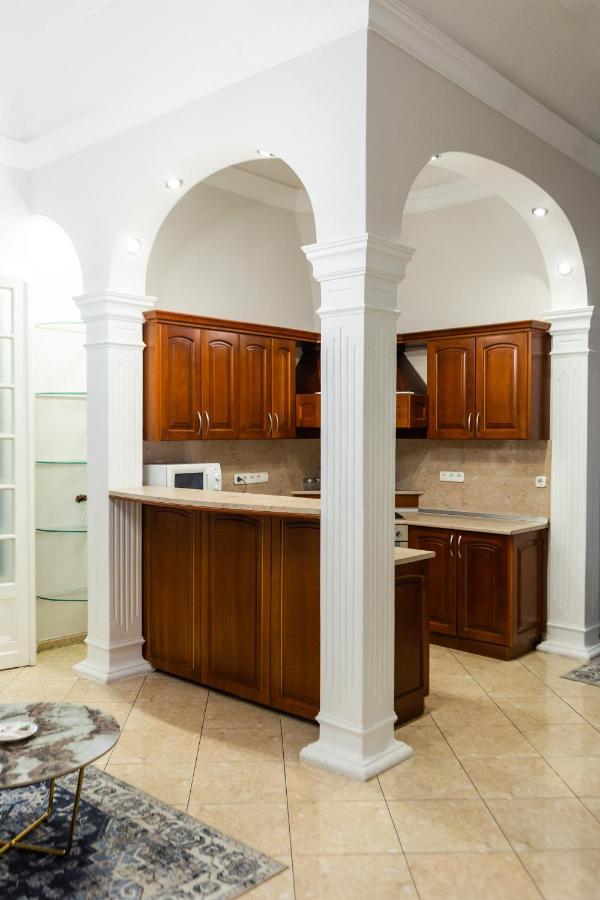 בודפשט Luxury Downtown 3 Bedroom Apartment By Synagoge With Beautiful View מראה חיצוני תמונה