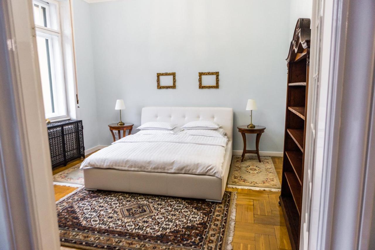 בודפשט Luxury Downtown 3 Bedroom Apartment By Synagoge With Beautiful View מראה חיצוני תמונה