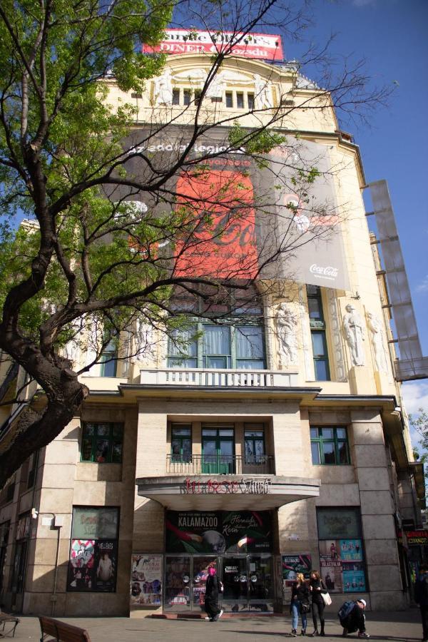 בודפשט Luxury Downtown 3 Bedroom Apartment By Synagoge With Beautiful View מראה חיצוני תמונה